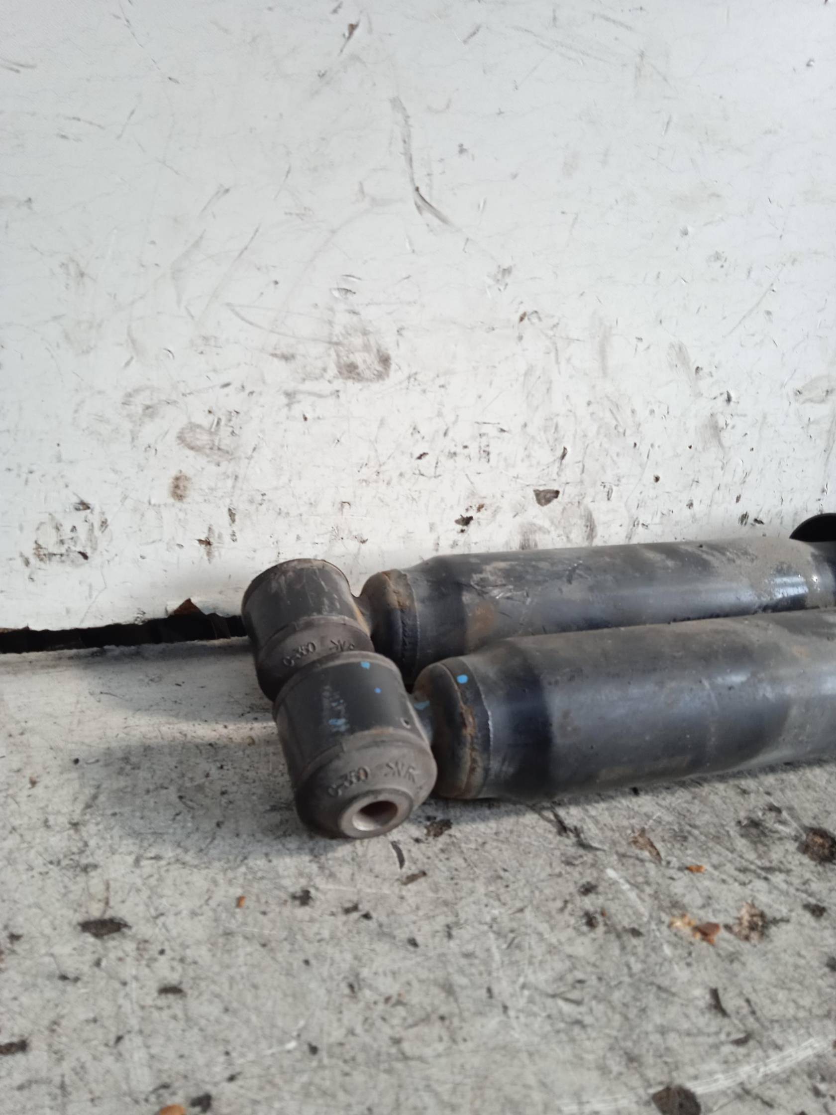 Ammortizzatore post. sx.